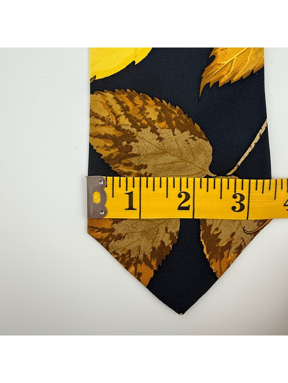 Hermes Paris 100% Silk Tie with Autumn Leaves Pattern-1990's Vintage - Picture 7 of 8